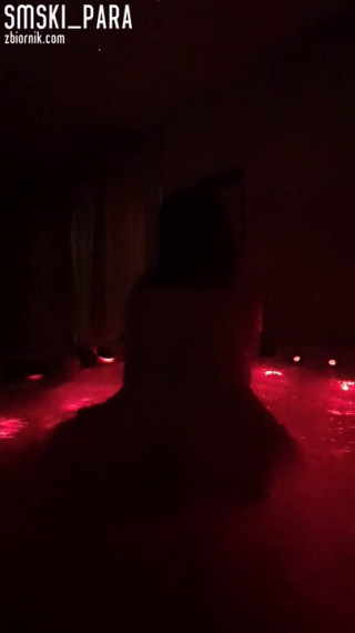 😈