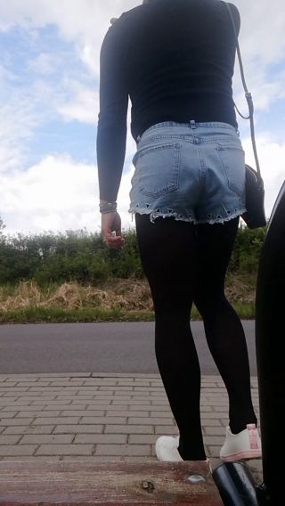 VID_20210507_104752.mp4