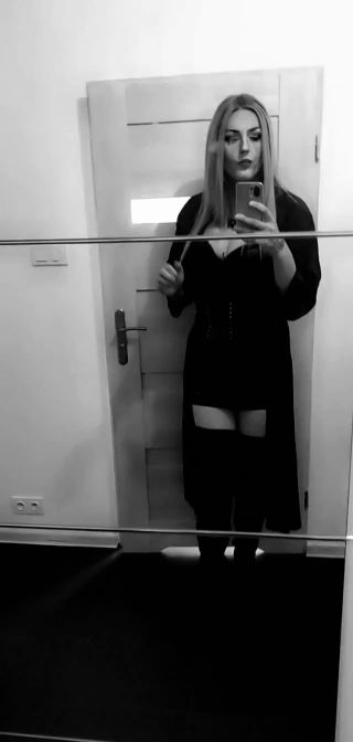 Snapchat-351439188.mp4