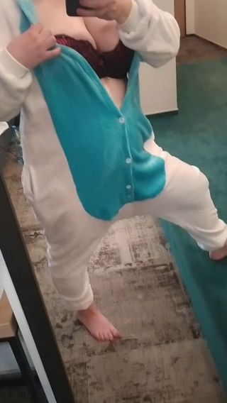 VID_20220802_182615 (online-video-cutter.com)_075258.mp4