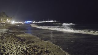 Playa Marbella nocą 