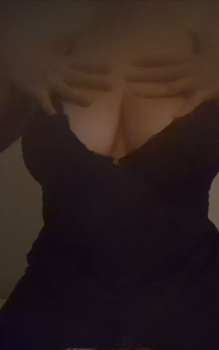 20251021_213606.mp4