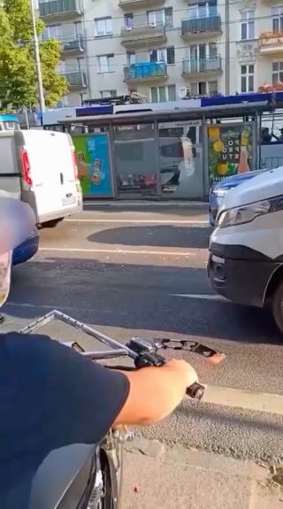 1000058461.mp4