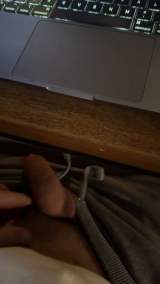 2B920769-6AA5-41B4-97EE-5144B4BC4C91.mov