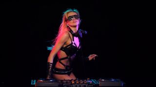 RAVE ACTION!