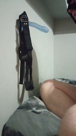 VID_20230424_213512.mp4